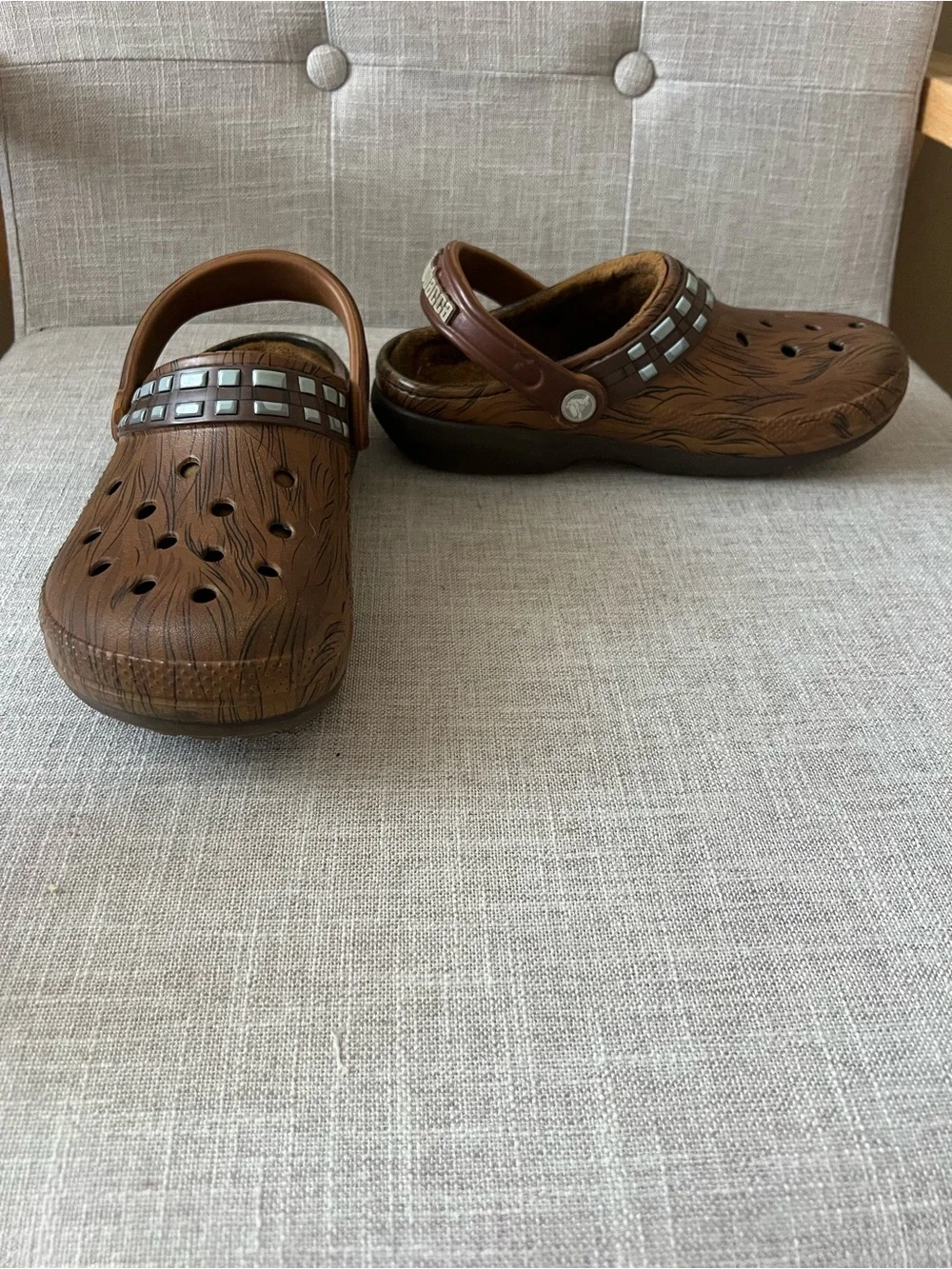 CROCS Chewbacca mule clogs, men’s 5, women’s 7, Brown casual outdoors